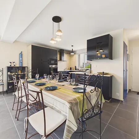 950m De La - Maison Familiale Avec Jardin 度假居